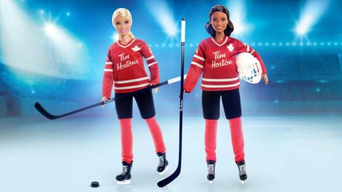 hockey-player-barbie-20200818
